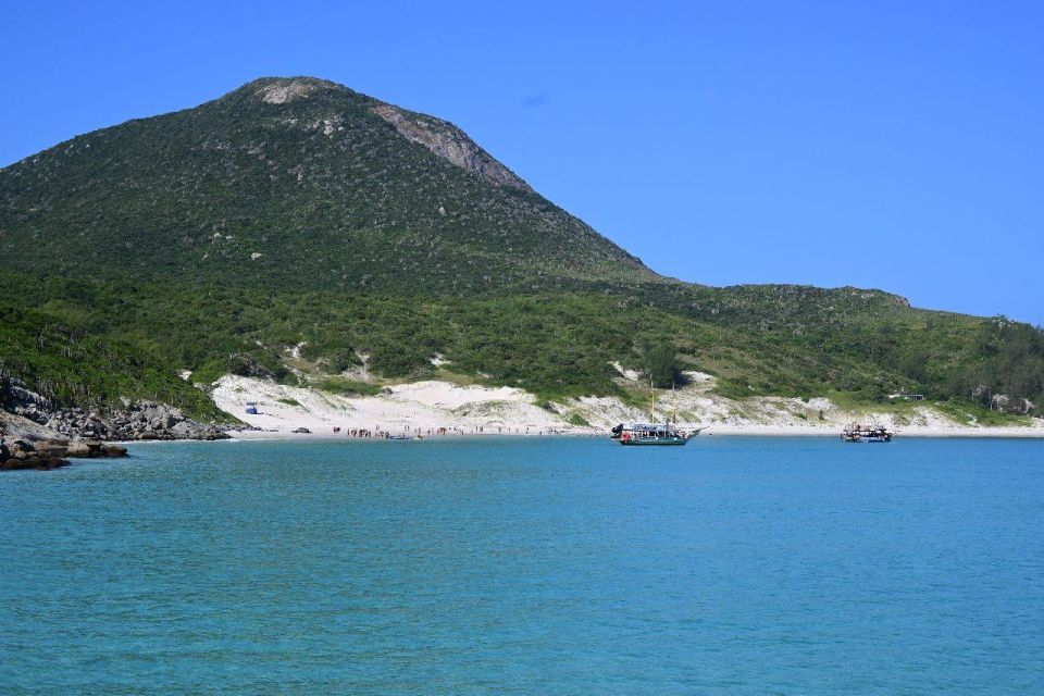 From Rio: Arraial Do Cabo Day Trip With Boat Tour - What to Expect on the Boat