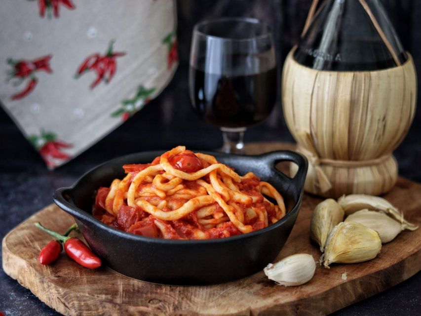 From Rome: Bagnoregio & Orvieto Day Trip With Wines & Lunch - Exploring Civita Di Bagnoregio