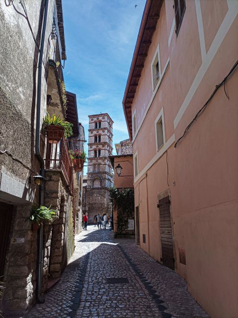 From Rome: Garden of Ninfa, Sermoneta Day Trip - Key Points