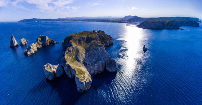 From Roses: Medes Islands Boat Tour with El Estartit Visit - A Detailed Look at the Tour Experience