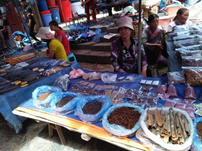 From Sa Pa: Sunday Bac Ha Market Group Tour - Contact and Communication