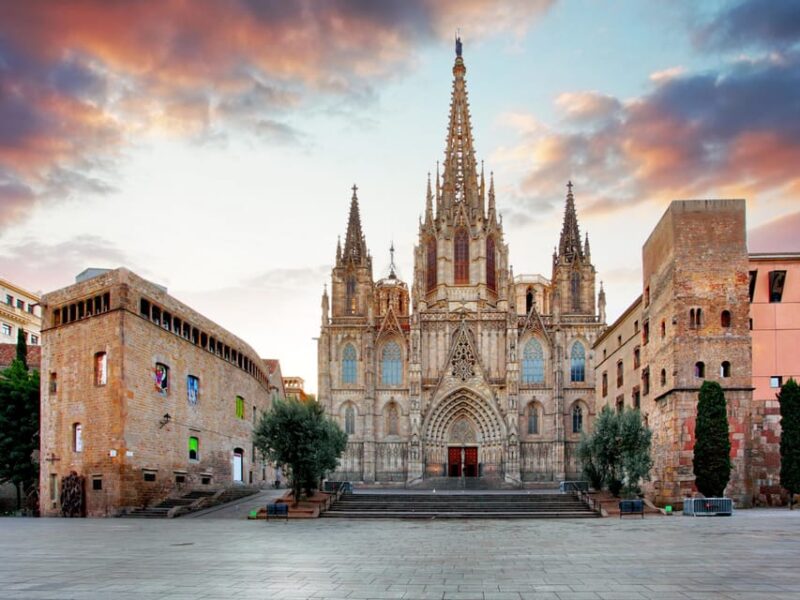 From Salou: Montserrat Monastery and 4 Hours in Barcelona - Onward to Barcelona