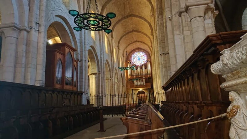 From Salou: Tour Poblet Monastery with hotel pickup - FAQ