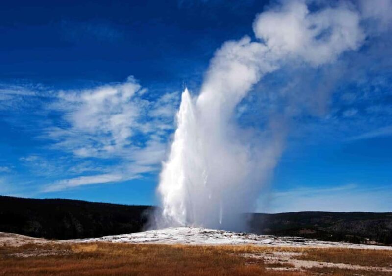 From Salt Lake City: 7-Day Yellowstone and Las Vegas Tour - An In-Depth Look at the Experience