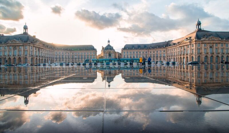 From San Sebastián: Bordeaux & Winery Private Guided Tour - Guided Bordeaux Tour