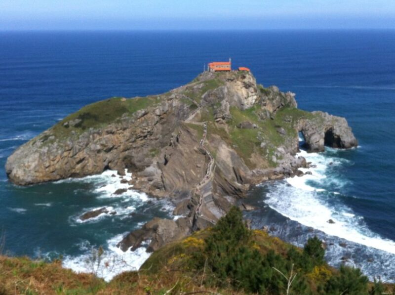 From San Sebastian: Gaztelugatxe and Guggenheim Museum Tour - Tour Prerequisites