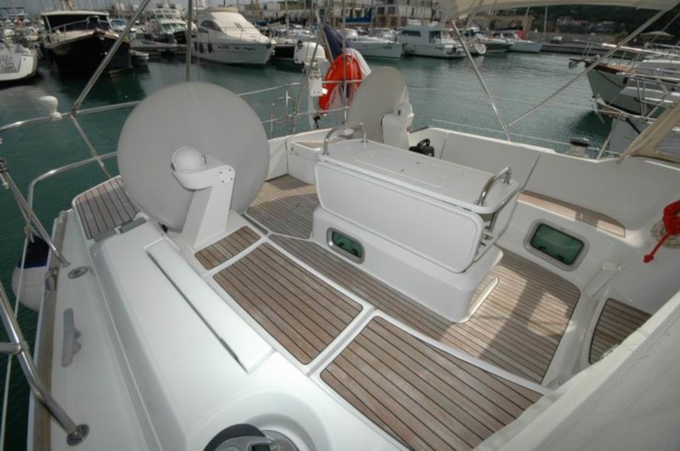 From Santa Teresa: Sailboat Tour to Corsica With Lunch - Booking Information