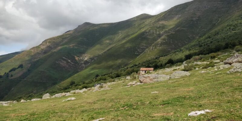 From Santander: Potes, Santillana and Altamira Day Tour - Taking in the Charm of Potes