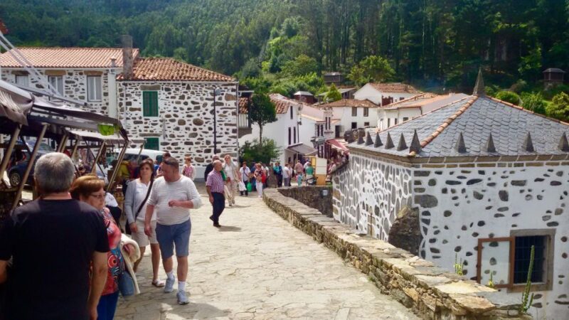 From Santiago: Fuciño Do Porco Hiking Tour - Experience Highlights