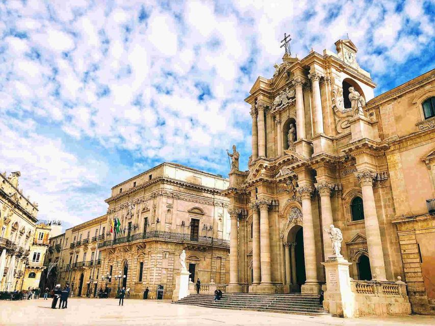 From Sciacca: Syracuse and Ortigia Island Day Trip by Bus - Transportation and Accessibility