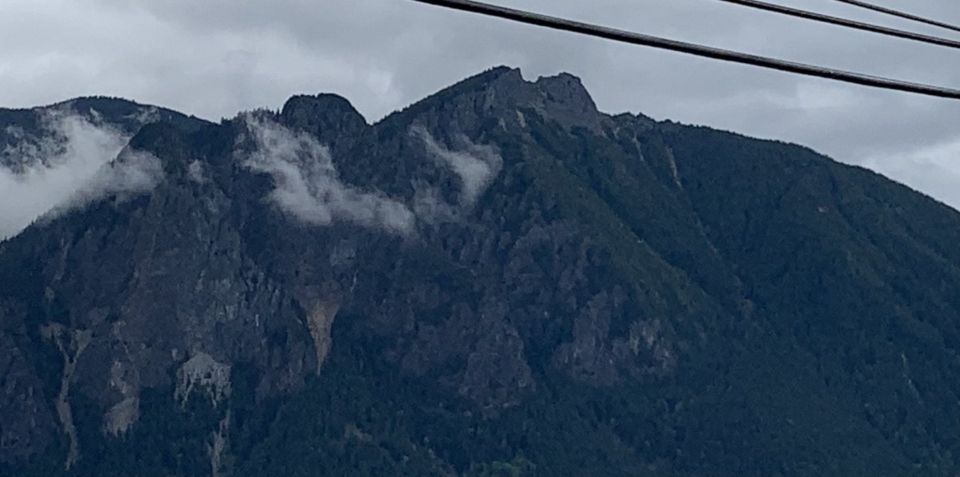 From Seattle: Leavenworth Bavarian Alpine Village Day Trip - Policies and Accessibility