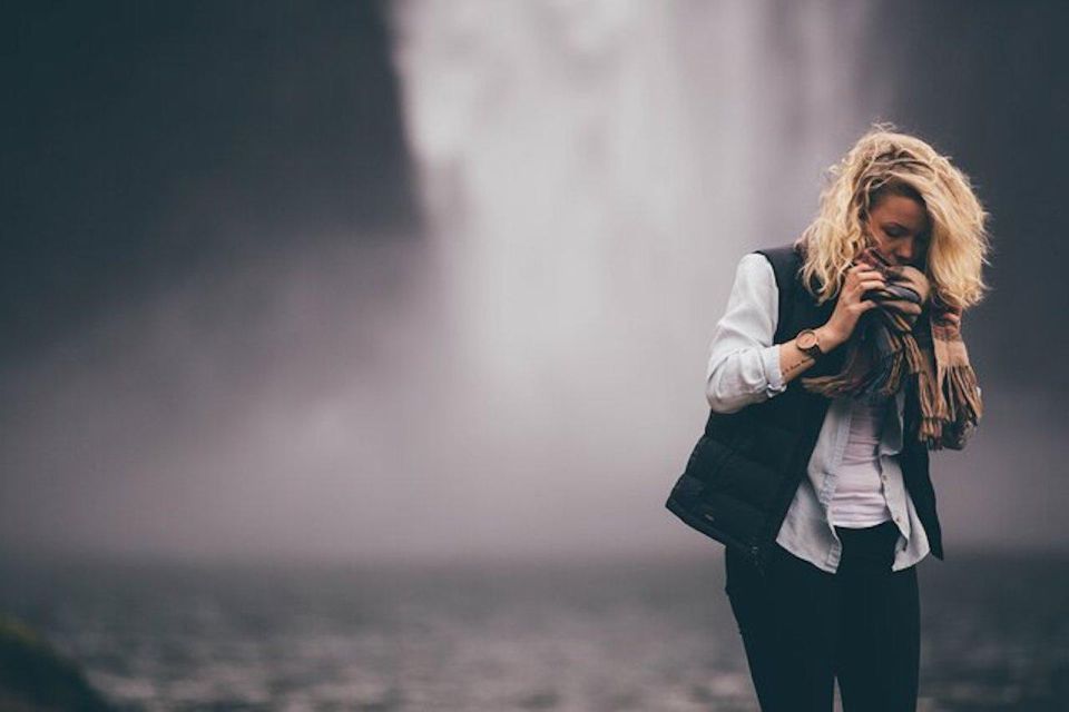 From Seattle: Visit Snoqualmie Falls and Hike to Twin Falls - Tour Logistics and Considerations