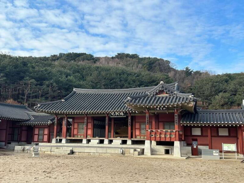 From Seoul: Starfield Library, Hwaseong , Gwangmyeong Cave - An In-Depth Look at Each Stop