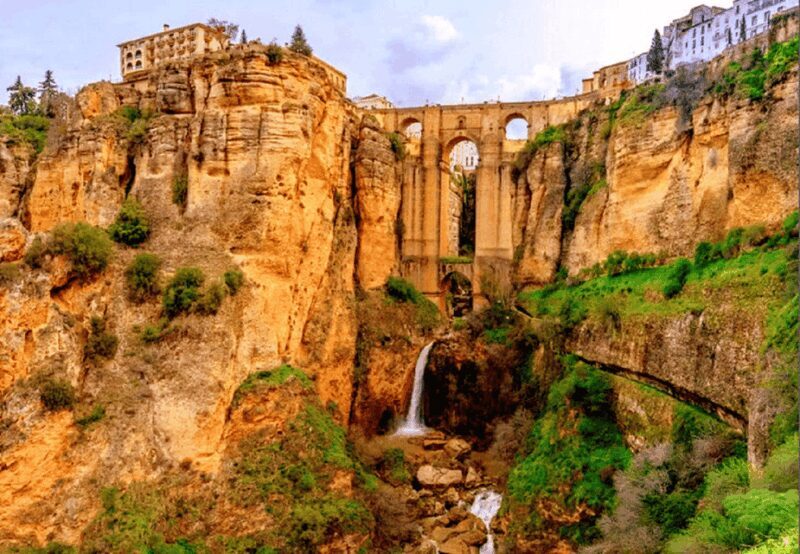 From Seville: Ronda, Setenil white town and Zahara Viewpoint - Analyzing the Value