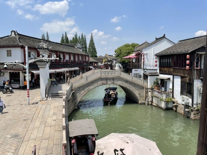 From Shanghai: Private Zhujiajiao Tour With Boat Ride - Capturing Memorable Moments