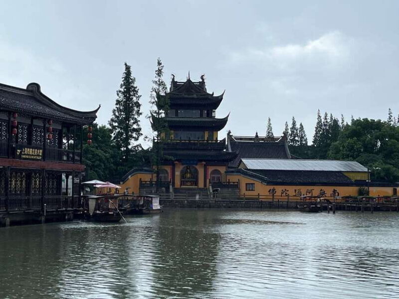 From Shanghai: Water Town Zhujiajiao Tour with Gondola ride - Key Points
