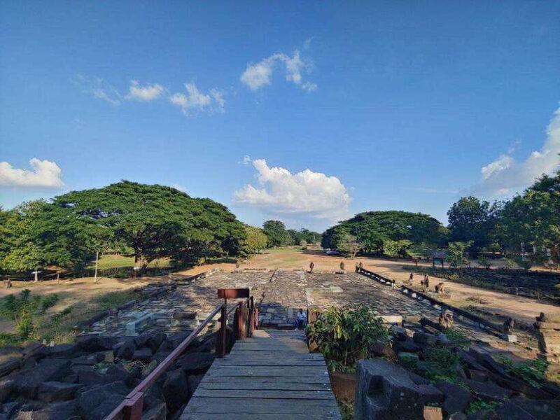 From Siem Reap: Banteay Chhmar and Banteay Toap Day Trip - Key Points