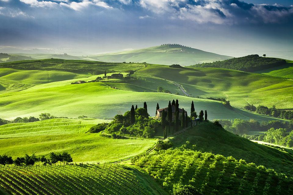 From Siena: Montepulciano & Pienza Wine Tour - Pienza Highlights