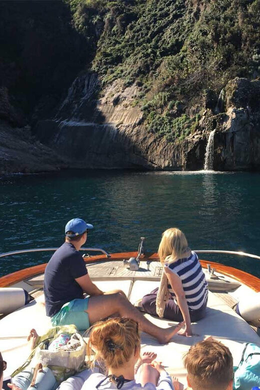 From Sorrento: 3hrs Sunset tour on shared boat - Who Should Consider This Tour?
