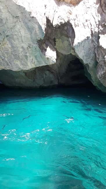 From Sorrento: boat tour to Capri - full day - Key Points