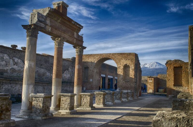 From Sorrento: Pompeii by Train with Vesuvius & Guided Tour - The Itinerary in Detail: What to Expect