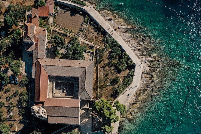 From Split: Blue Cave & 5 Islands Tour - Meeting and Pickup