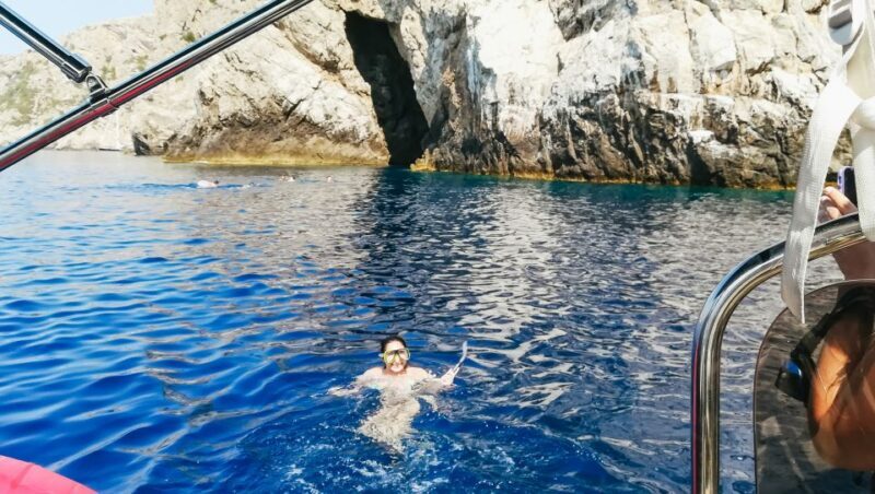 From Split: Blue Cave & 5 Islands with Vis & Hvar Boat Tour - FAQ