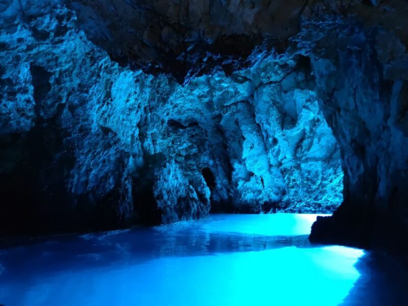 From Split: Luxury Cabin Boat Tour to The Blue Cave and Hvar - Overall Impression