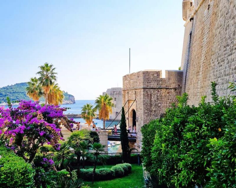 From Split/Trogir: Dubrovnik Guided Tour with a Stop in Ston - Key Points