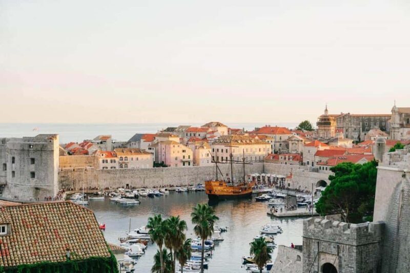 From Split/Trogir: Dubrovnik Guided Tour with a Stop in Ston - Value & Practicalities
