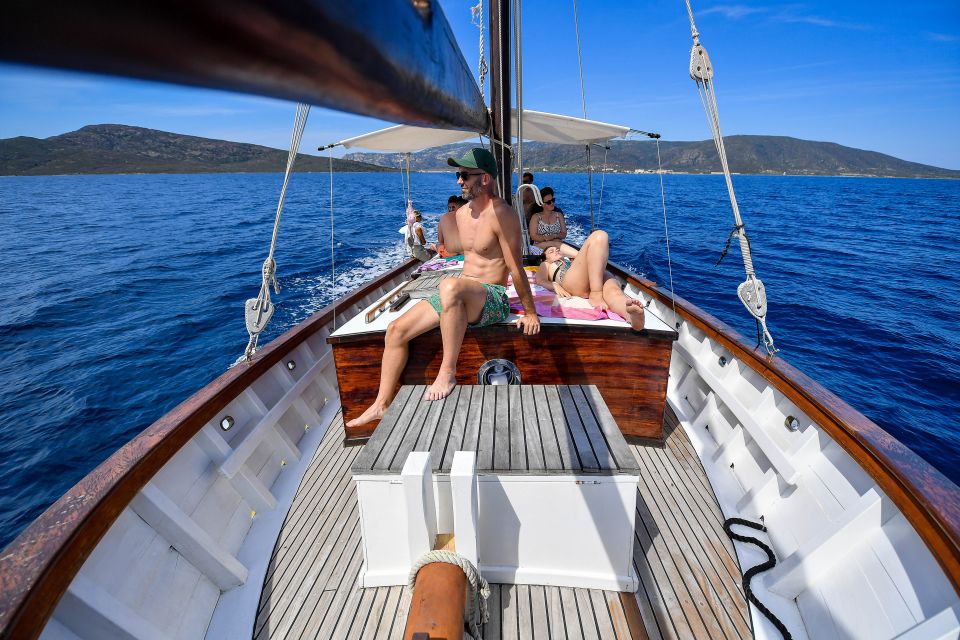 From Stintino: Vintage Sailboat Tour to Asinara With Lunch - Lunch Aboard the Boat