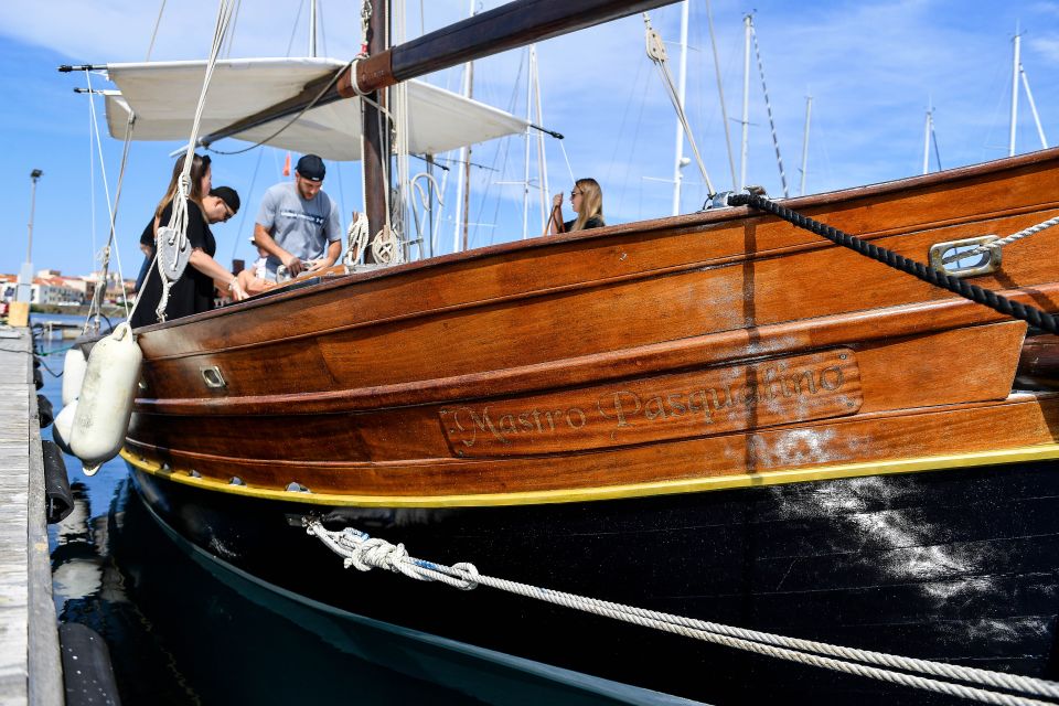 From Stintino: Vintage Sailboat Tour to Asinara With Lunch - Arrival and Parking Information