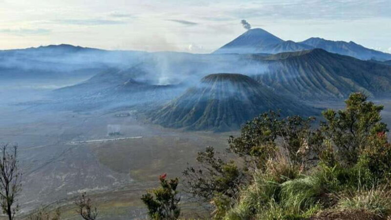From Surabaya: Tumpak Sewu, Bromo, Ijen, Bali 4-Day Tour - Exploring the Highlights of the Tour