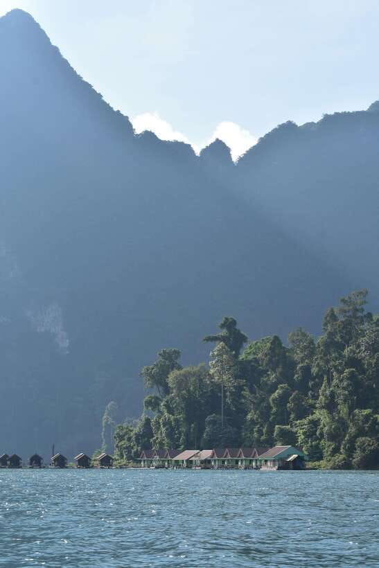 From Surat Thani : Khao Sok Private Boat Tour - Break Time at Rajjaprabha Dam: Recharge and Refuel