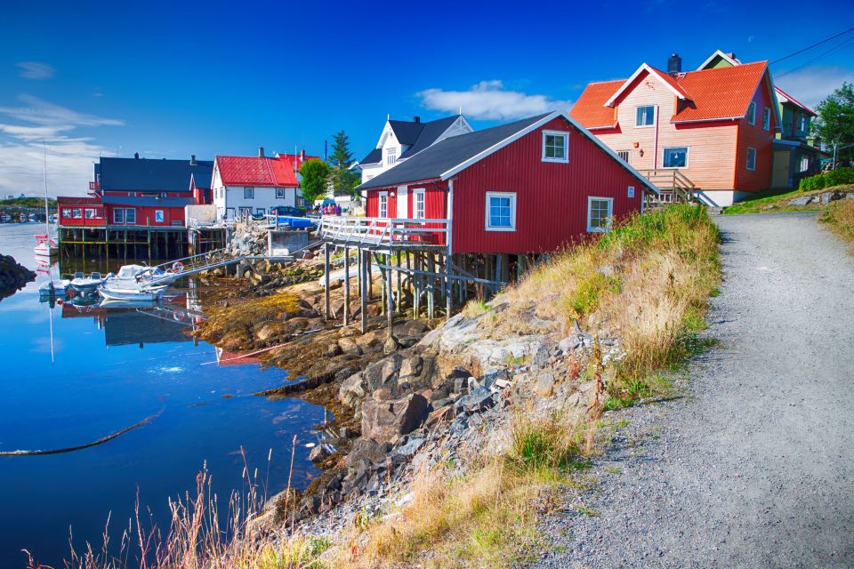 From Svolvaer: 2- Day Lofoten Highlights Photo Tour - FAQs