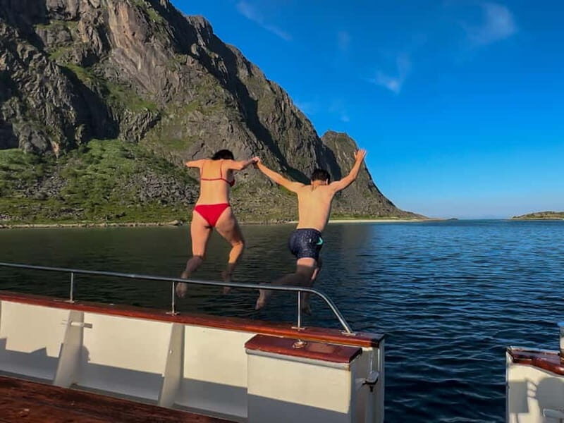 From Svolvær: Private Midnight Sun Yacht Cruise in Lofoten - An In-Depth Look at the Experience