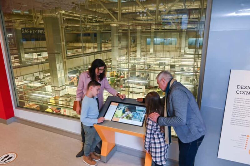 From Sydney: Explore Canberra Includes Buffet Lunch - A Warm Welcome to the Canberra Day Trip