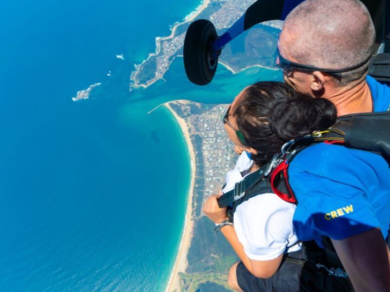 From Sydney: Tandem Skydive Experience over Newcastle Beach - Who Should Consider This Skydiving Adventure?  