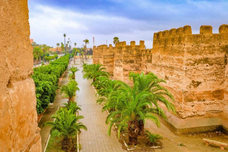 From Taghazout/Agadir: Taroudant and Tiout Day Trip & Tajine - Exploring Taroudant