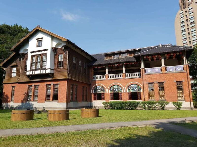 From Taipei: Beitou and Yangmingshan National Park Day Tour - Key Points