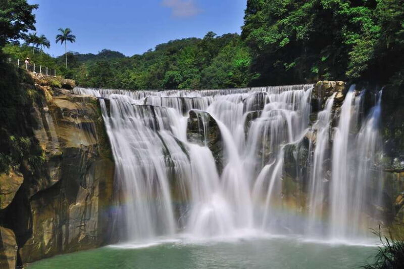 From Taipei: Yehliu, Jiufen, and Pingxi Day Tour - Key Points