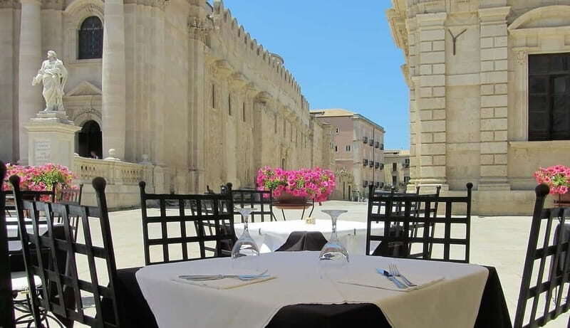 From Taormina: Syracuse and Noto Guided Day Trip by Bus - Key Points