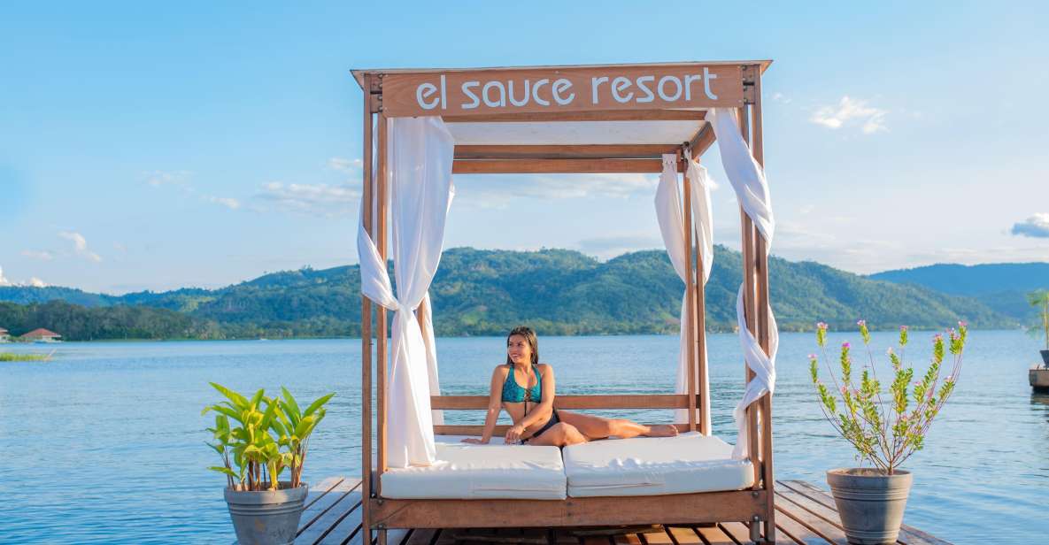 From Tarapoto: Blue Lagoon 5 Days/4 Nights - Boat Ride and Lunch