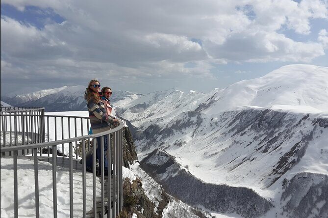 From Tbilisi Daytrip Kazbegi Gudauri & Zhinvali Guided Group Tour - Pasanauri: Rivers & Cuisine