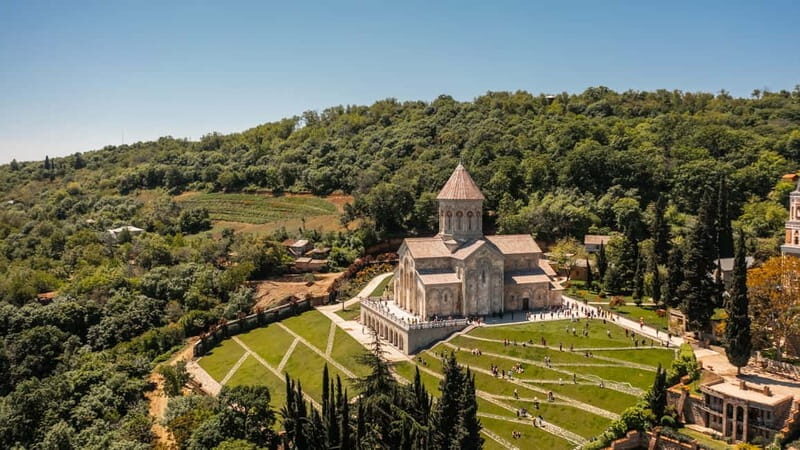From Tbilisi: Kakheti & Sighnaghi Guided Day Trip with Wine - Detailed Review of the Tour