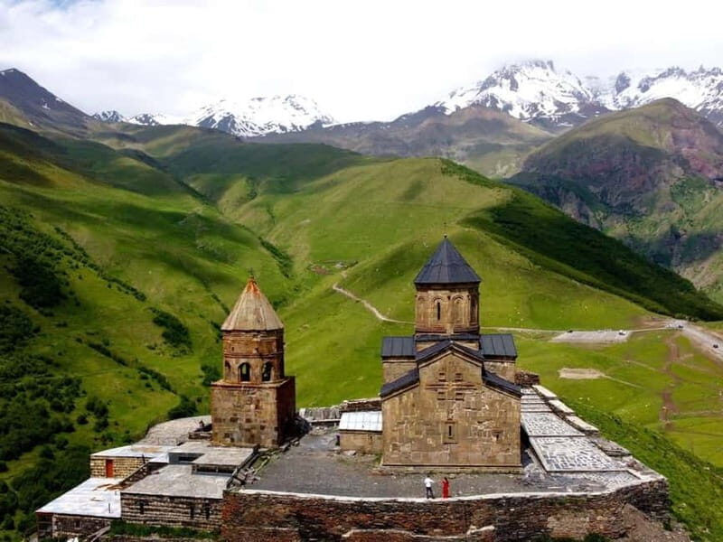 From Tbilisi: Mount Kazbegi Hiking & Sightseeing 2-Day Tour - Scenic Stops and Cultural Insights
