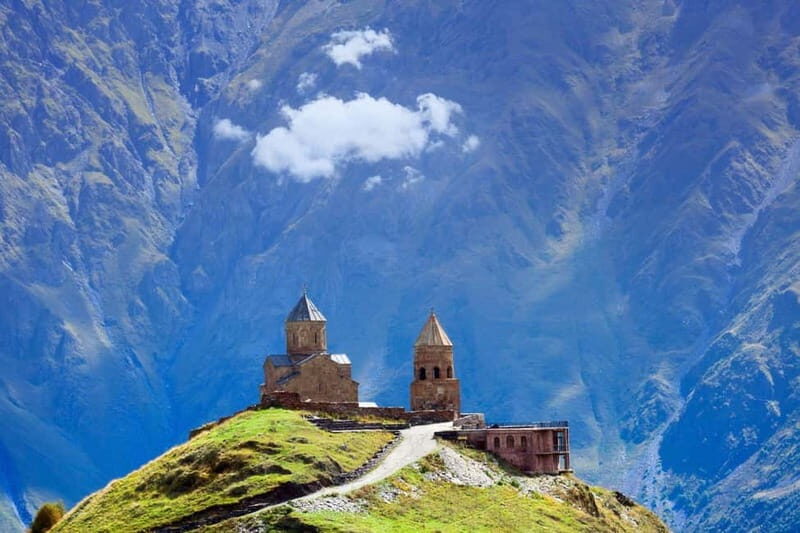 From Tbilisi to Kazbegi: Explore Ananuri & Gudauri - Scenic Drive Through the Aragvi Gorge