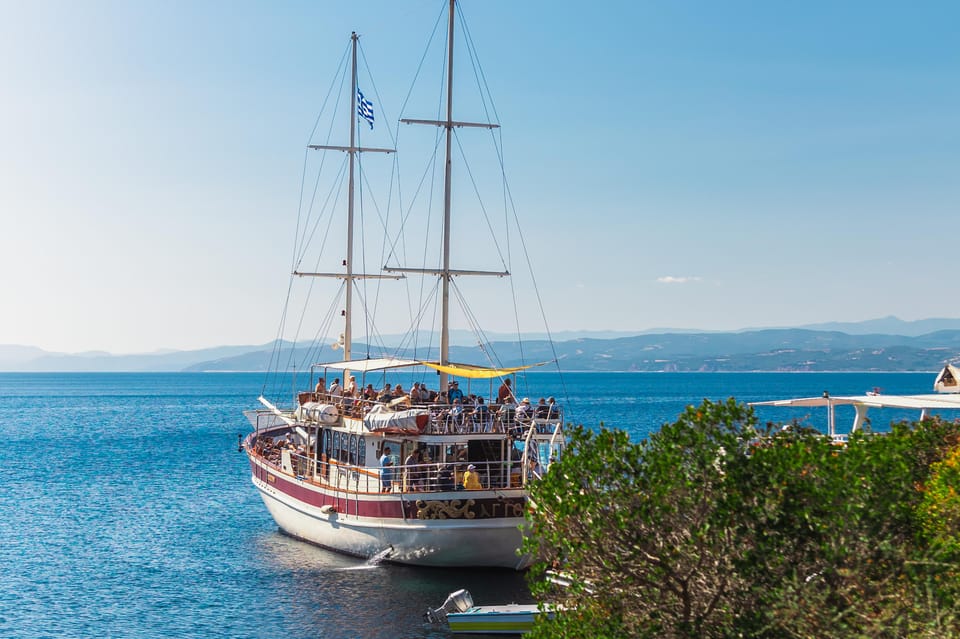From Thesssaloniki: Mount Athos and Ammouliani Fun Cruise - The Journey from Thessaloniki to Mount Athos and Ammouliani