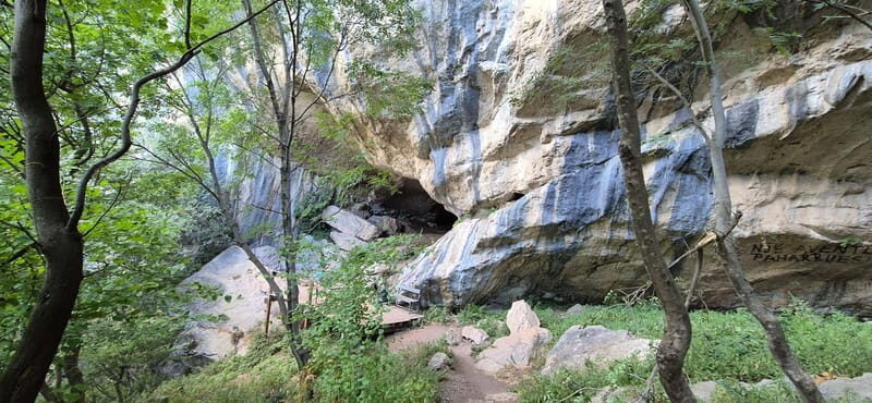 From Tirana: Hiking to Pellumbas Cave & Erzeni Canyon - From Tirana: Hiking to Pellumbas Cave & Erzeni Canyon
