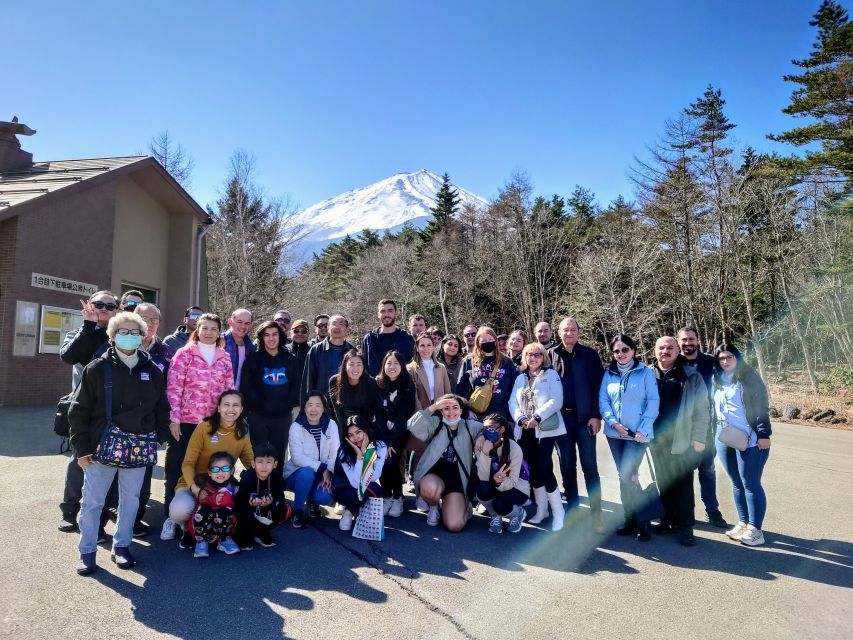 From Tokyo to Mount Fuji: Full-Day Tour and Hakone Cruise - Lunch With a View